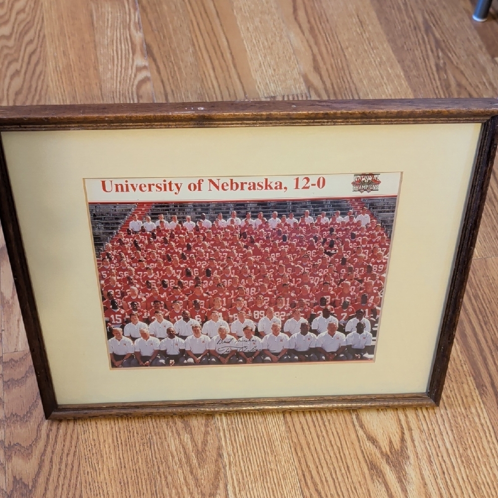 Autographed National Championship 🏆 95' Team Photo By Tom Osborne Autograph